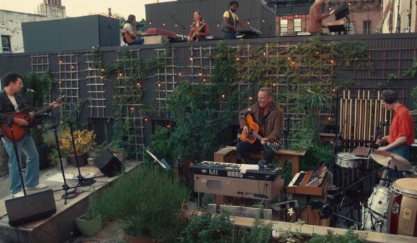 תאוריית הקשר 99 – Take That –> Polly Scattergood